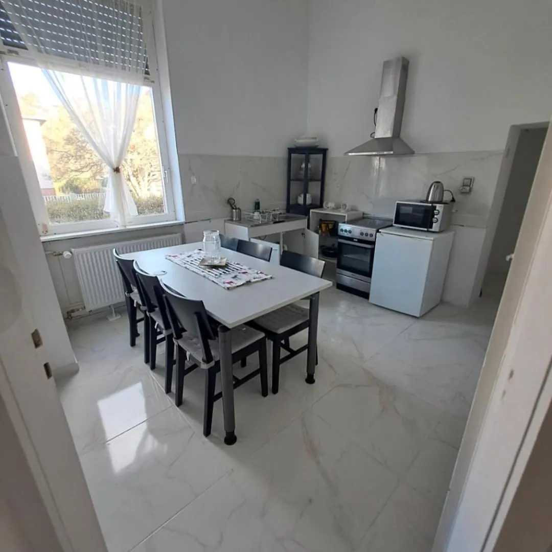 Apartment Fechenheim Frankfurt フランクフルト